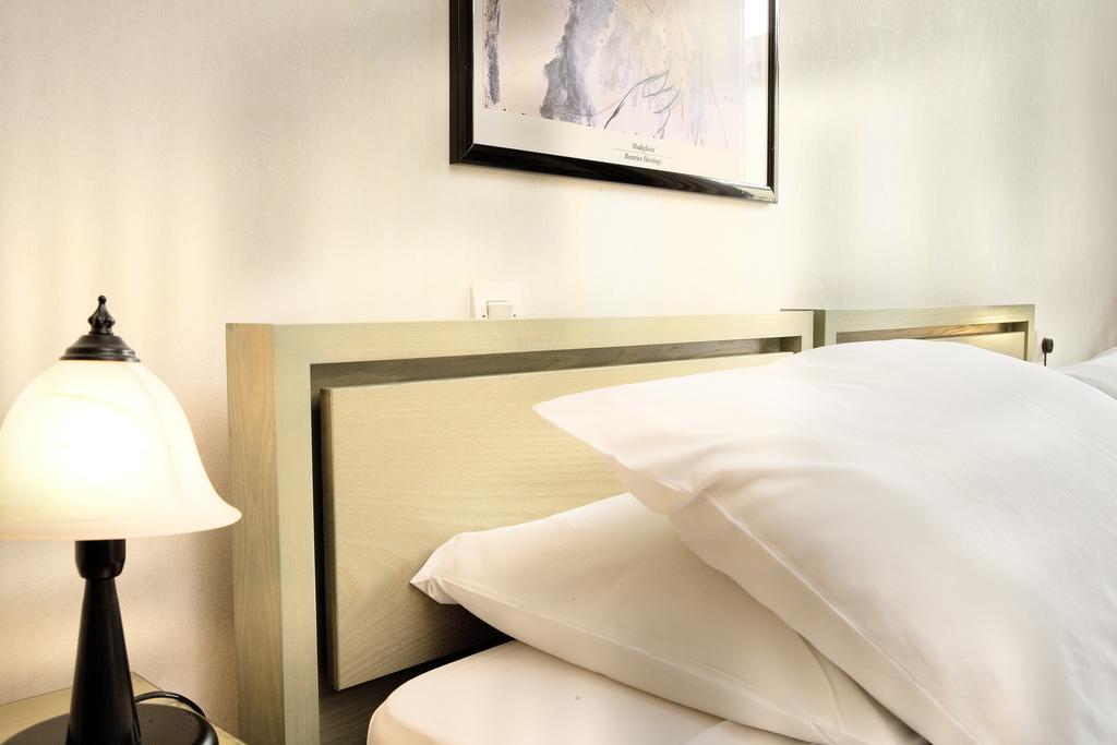 Adrian Hotel Athens