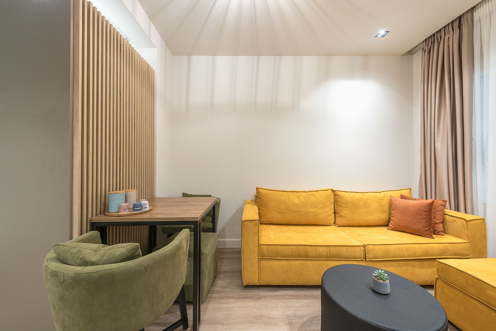 Aeiphoria Suites & Rooms