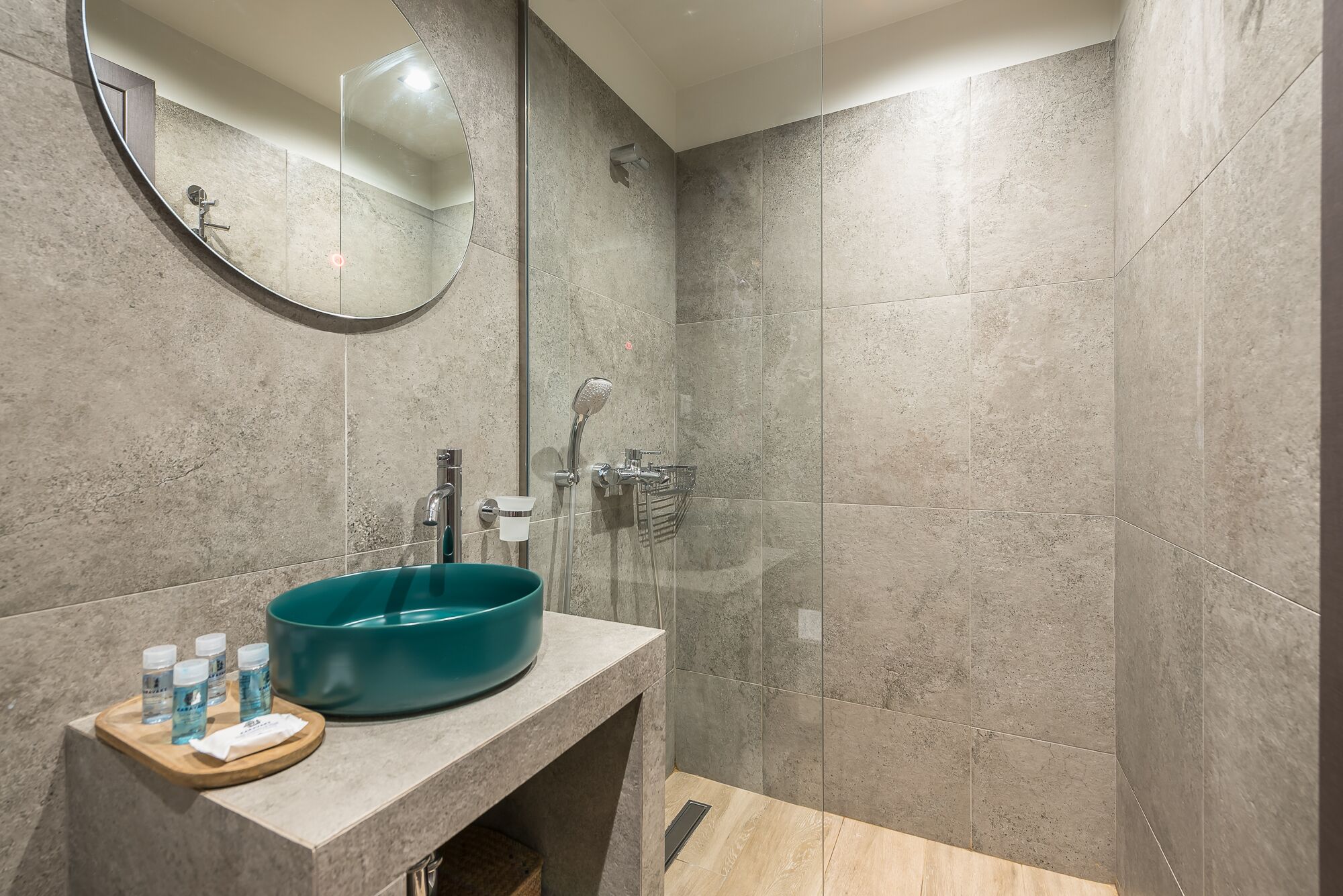Aeiphoria Suites & Rooms