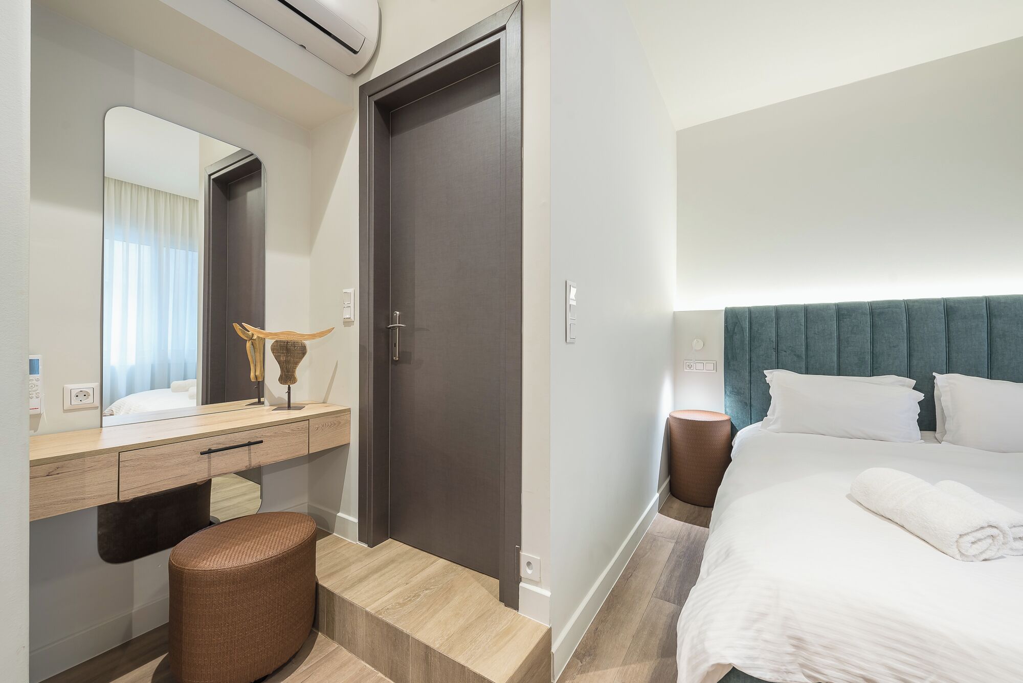 Aeiphoria Suites & Rooms