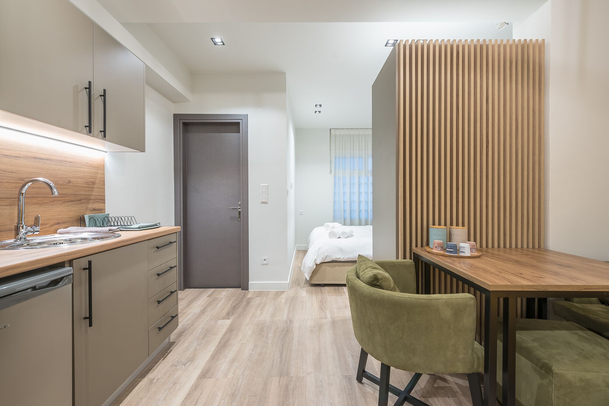 Aeiphoria Suites & Rooms