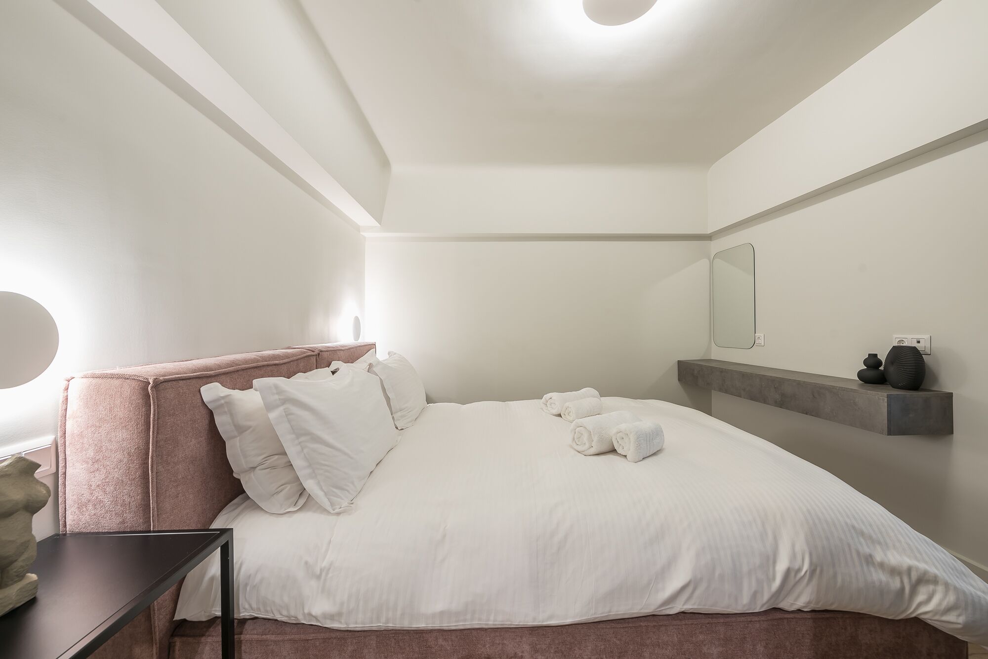 Aeiphoria Suites & Rooms
