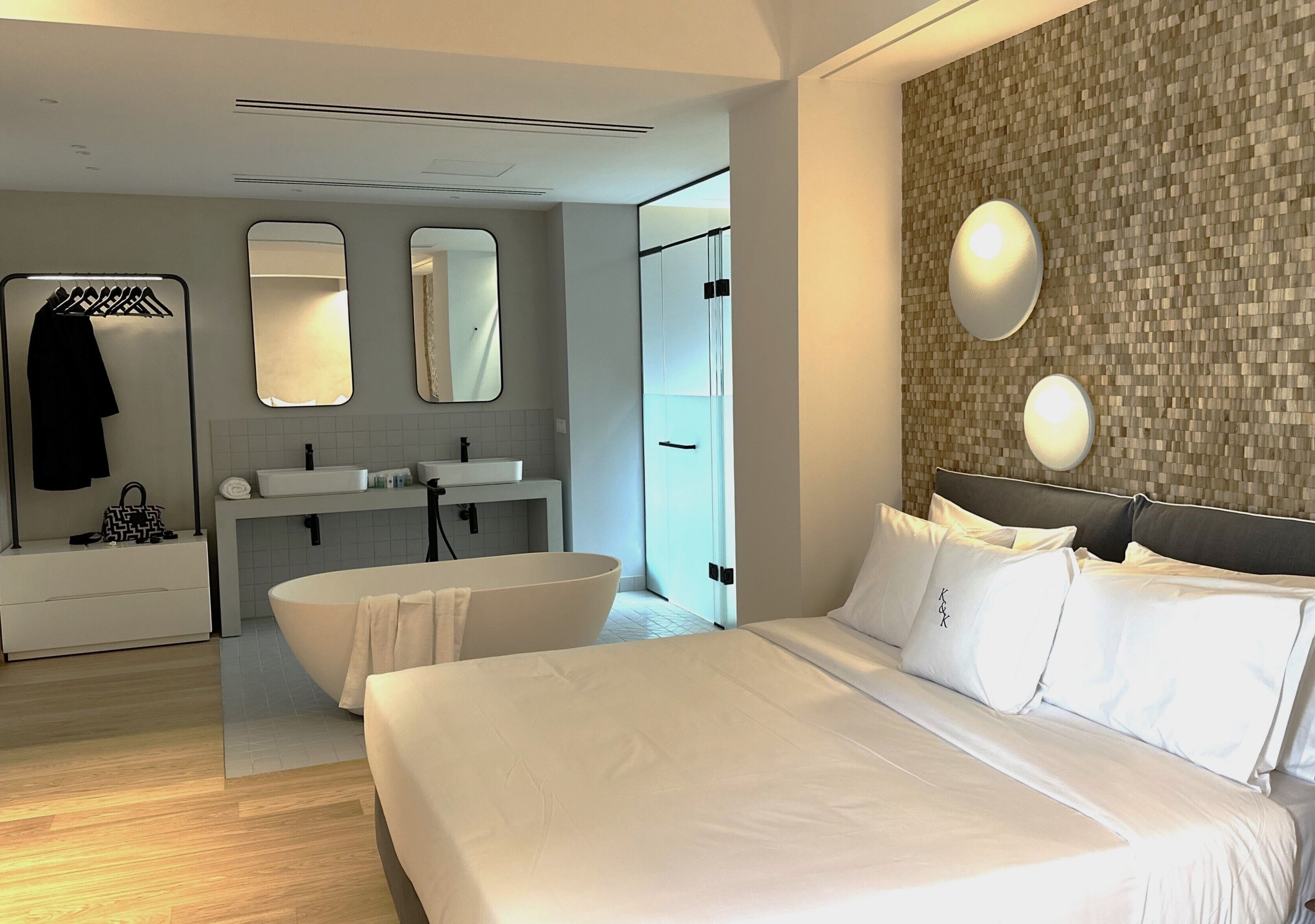 Aionion Residences by K&K