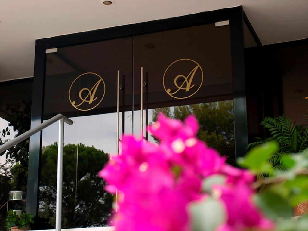 Anastazia Luxury Suites & Rooms