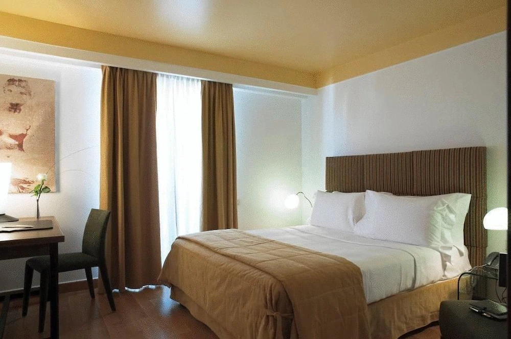 Athenaeum Eridanus Luxury Hotel