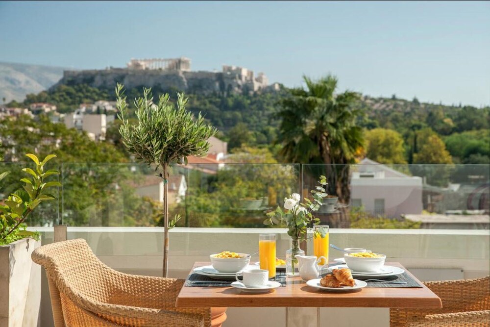 Athenaeum Eridanus Luxury Hotel