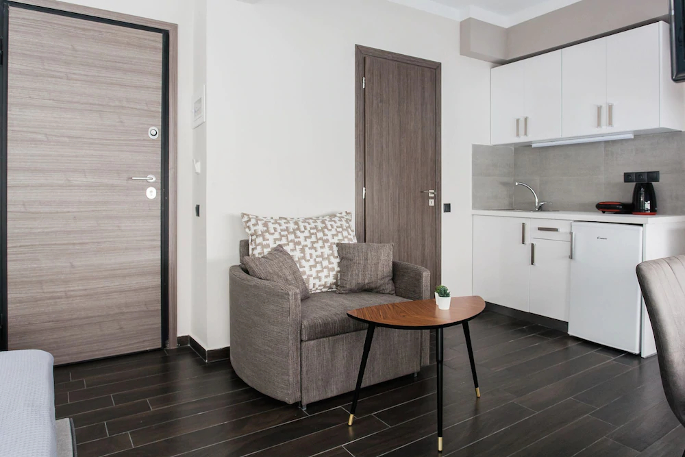 Athenian Downtown Studios by Livin Urbban