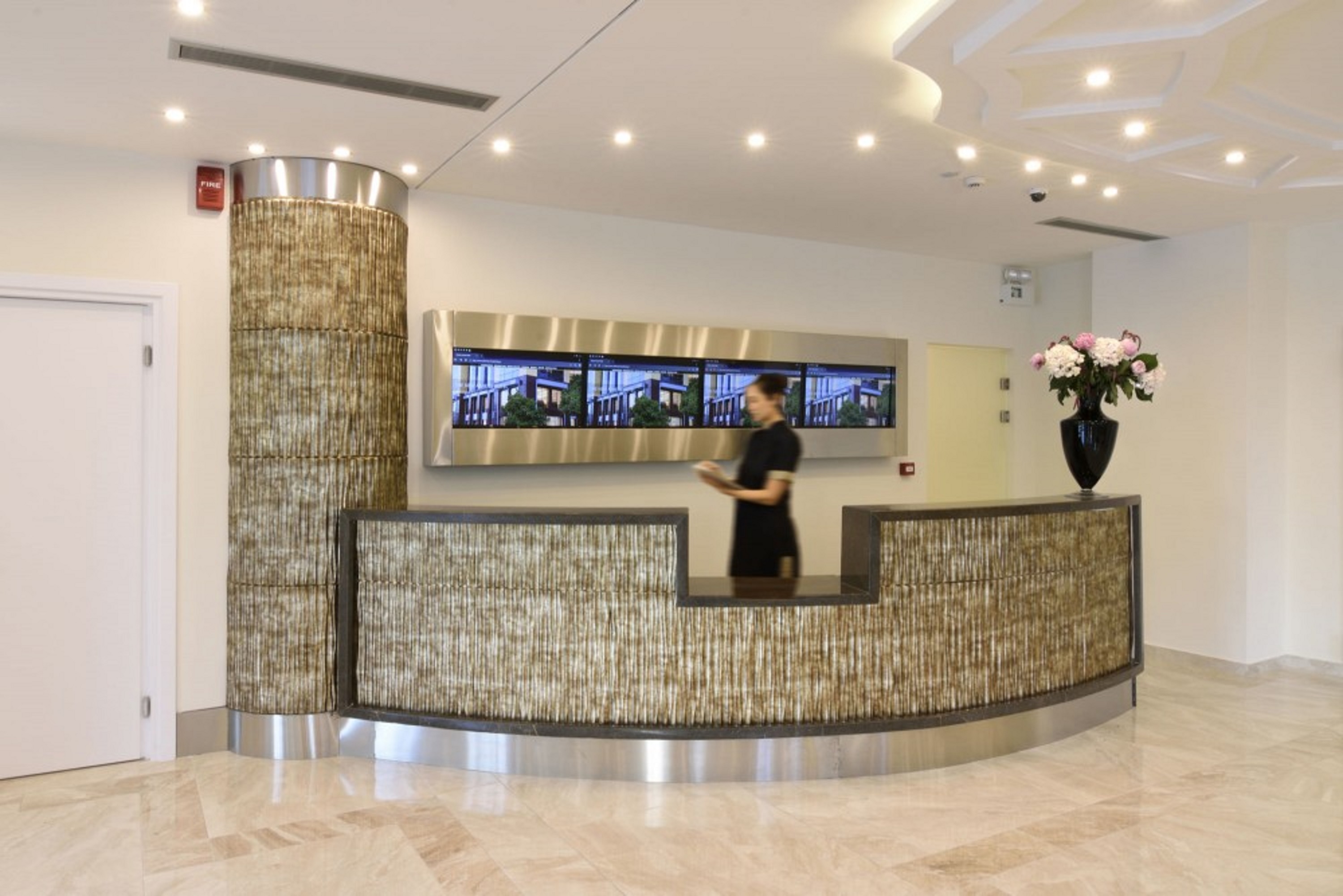 Athens Avenue Hotel