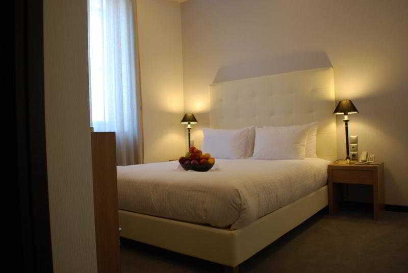 Athens Lotus Hotel