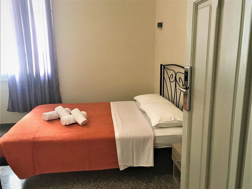 Athens Psiri Hotel