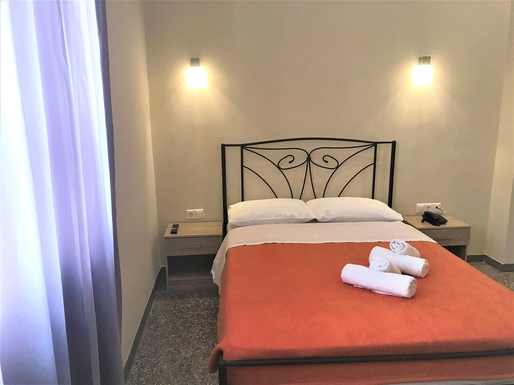 Athens Psiri Hotel