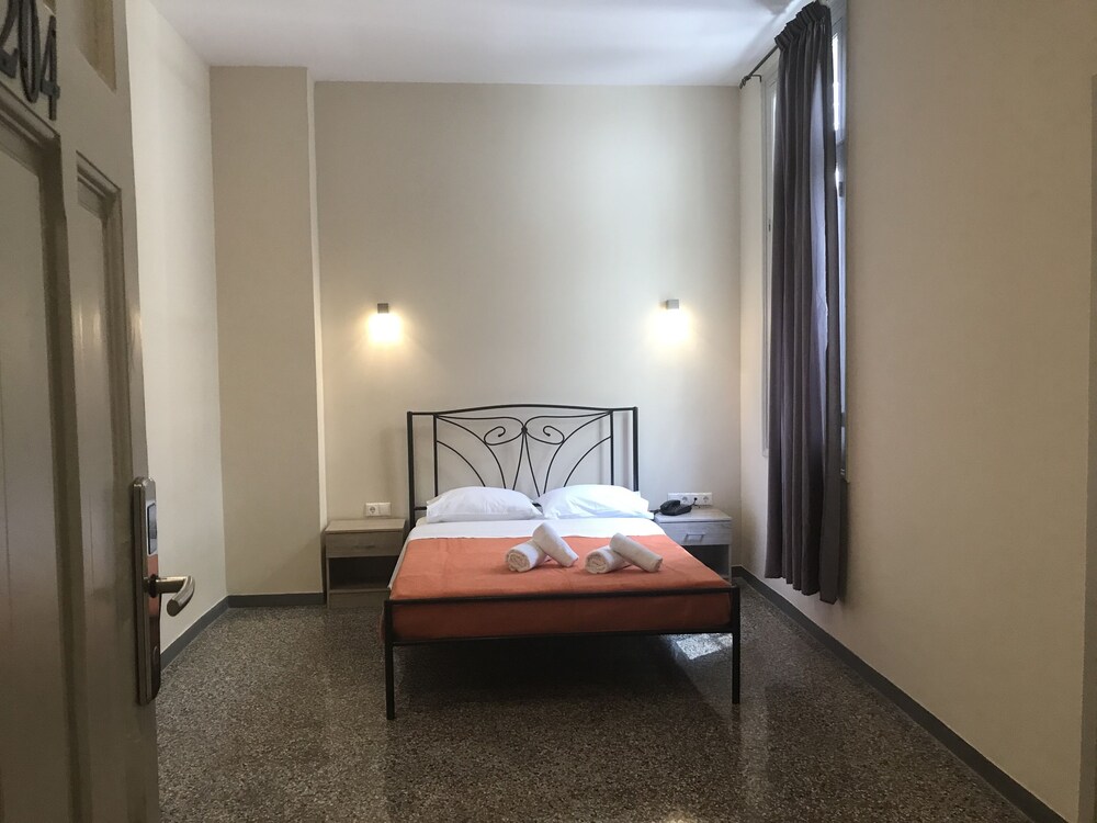 Athens Psiri Hotel
