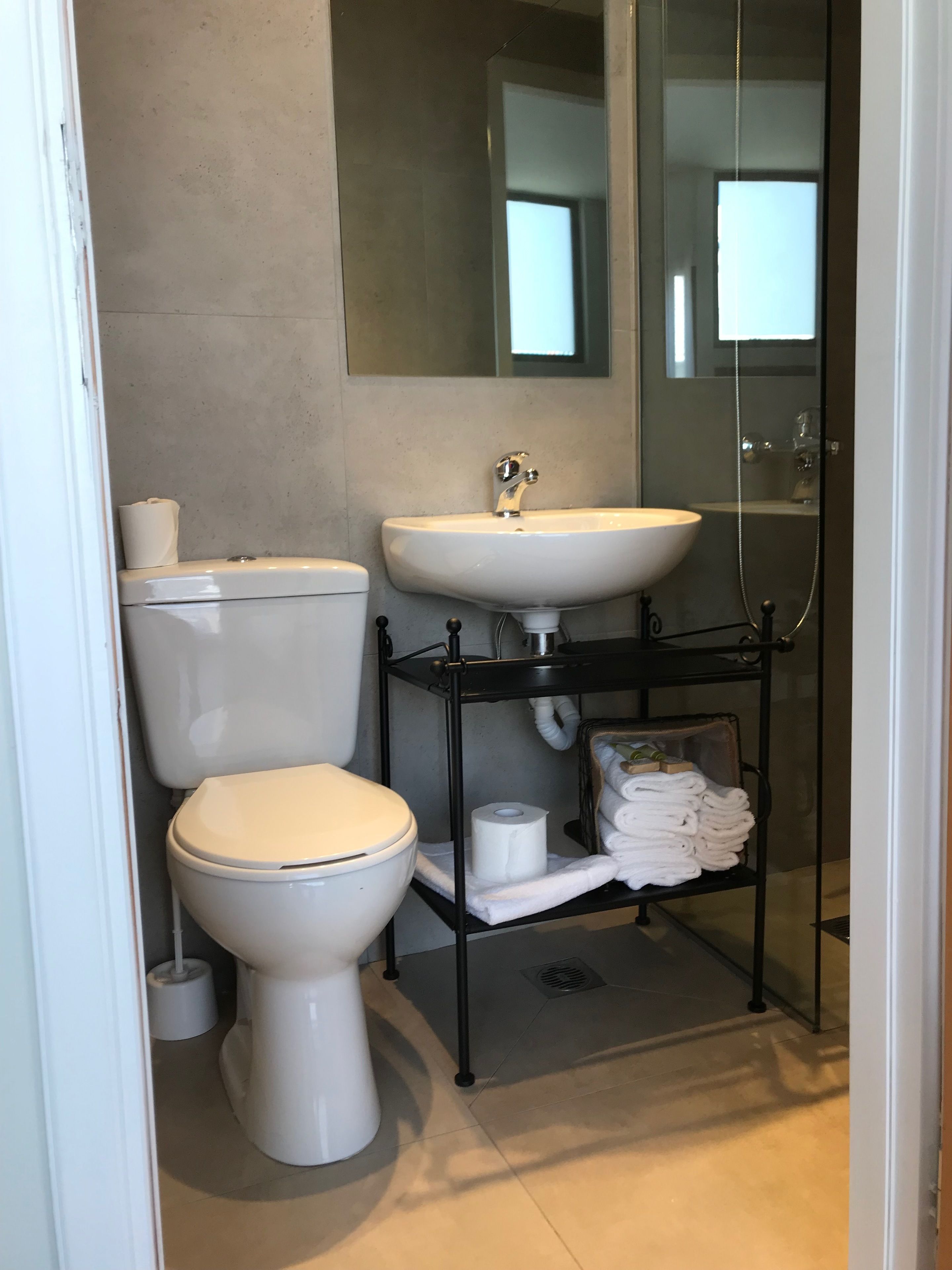 Athens Studios & Backpackers