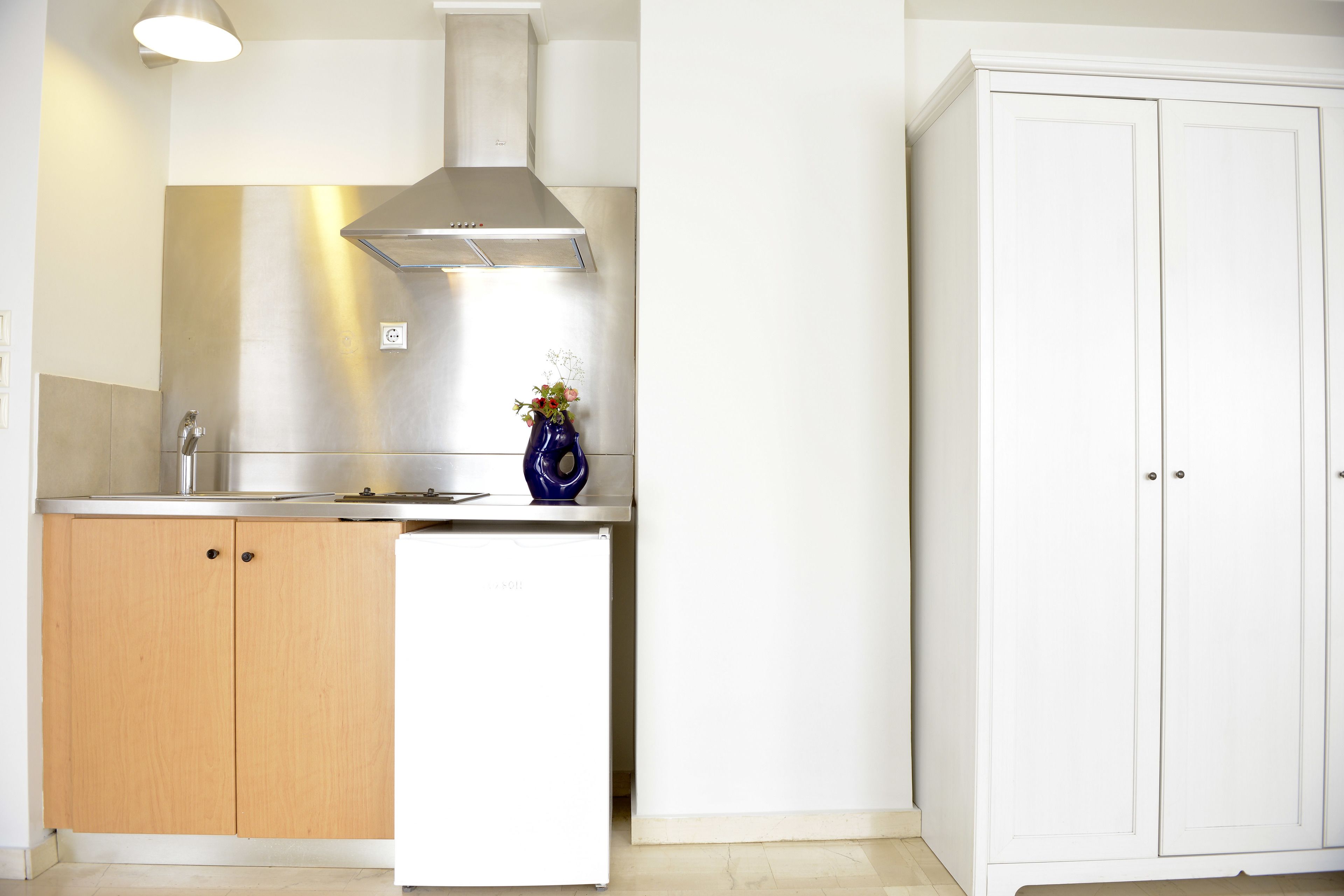 Athens Studios & Backpackers