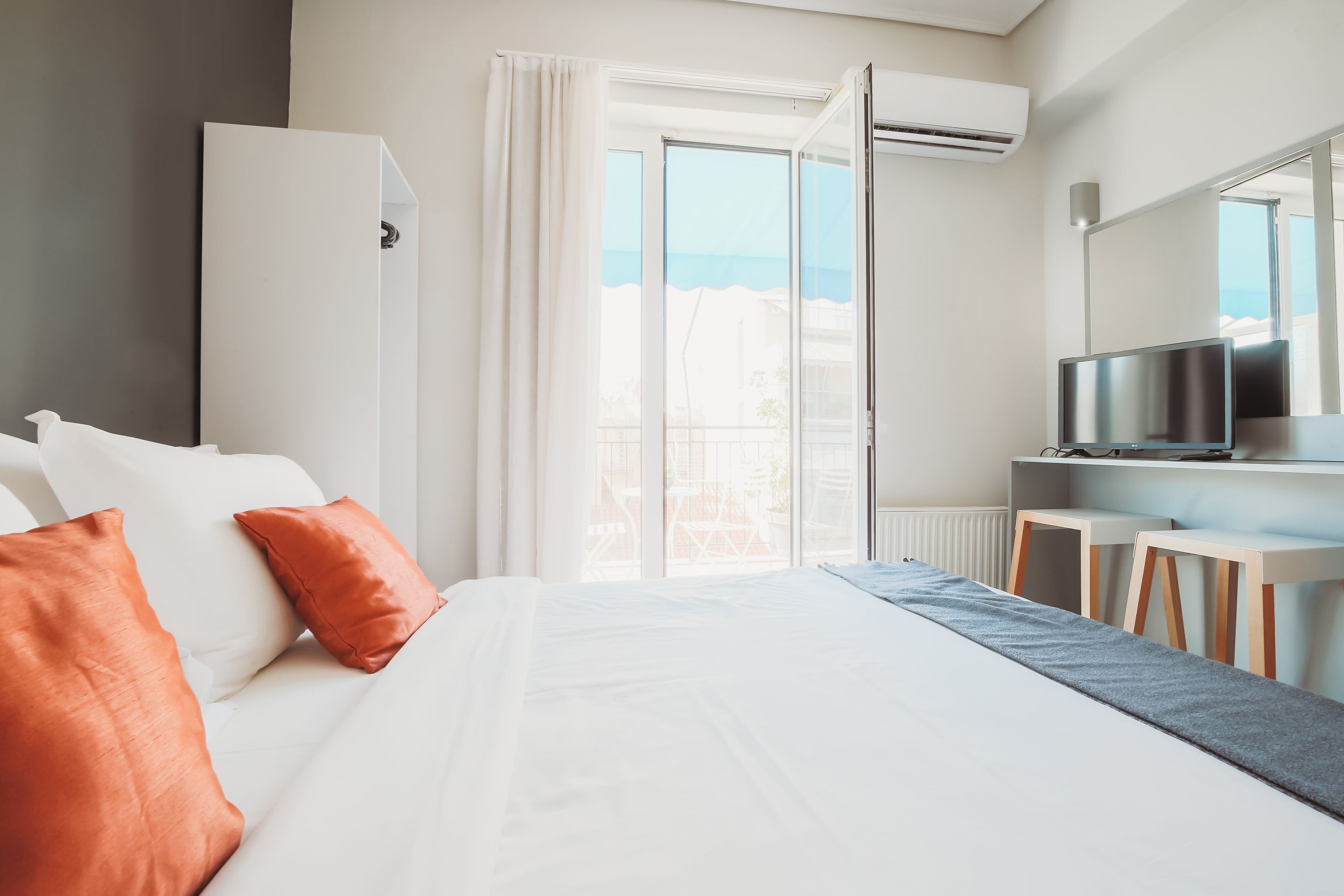 Athens Studios & Backpackers