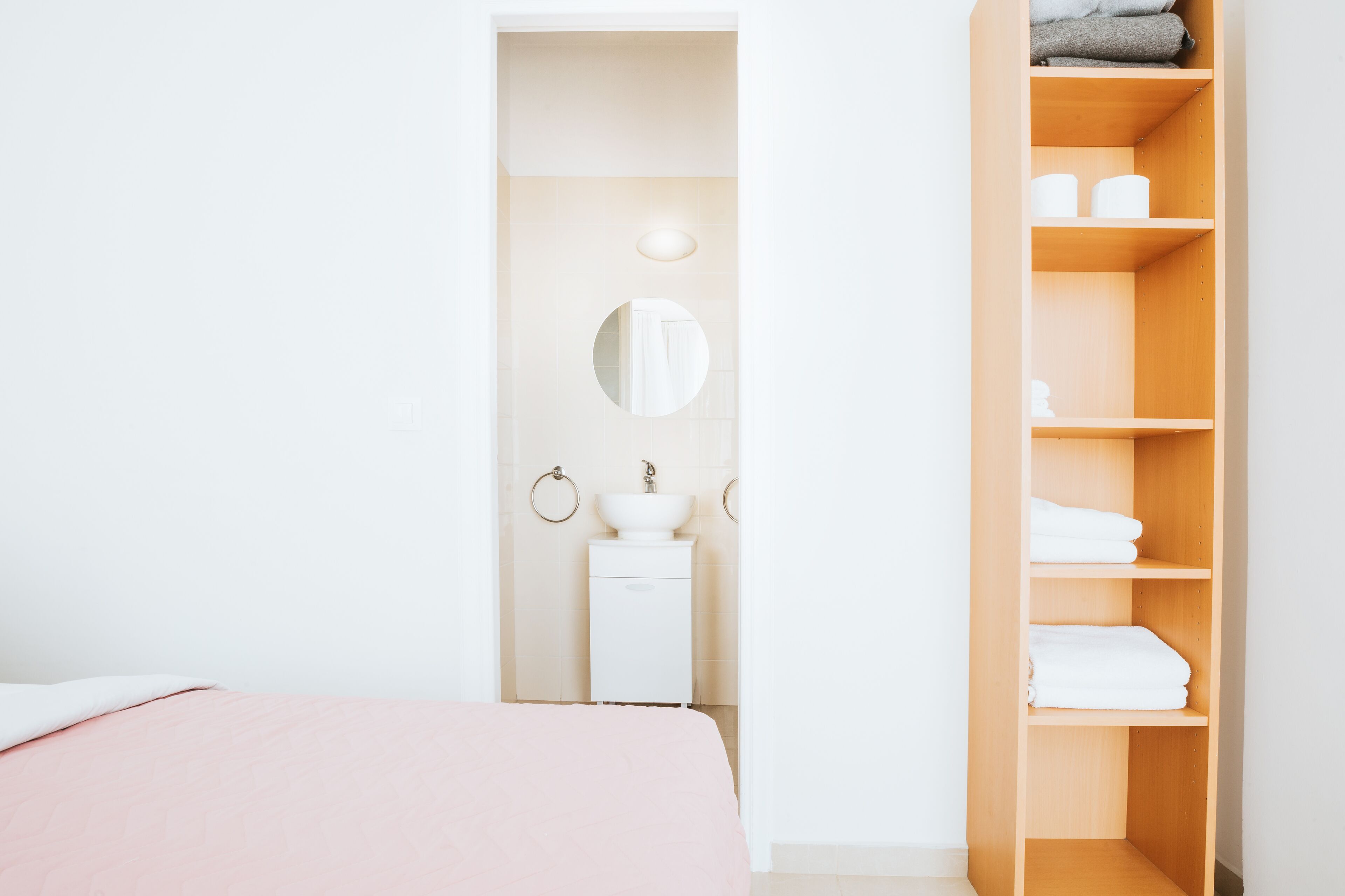 Athens Studios & Backpackers