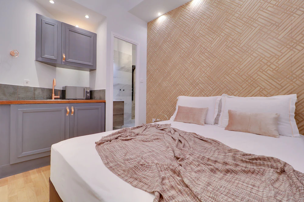 Athinn Residence
