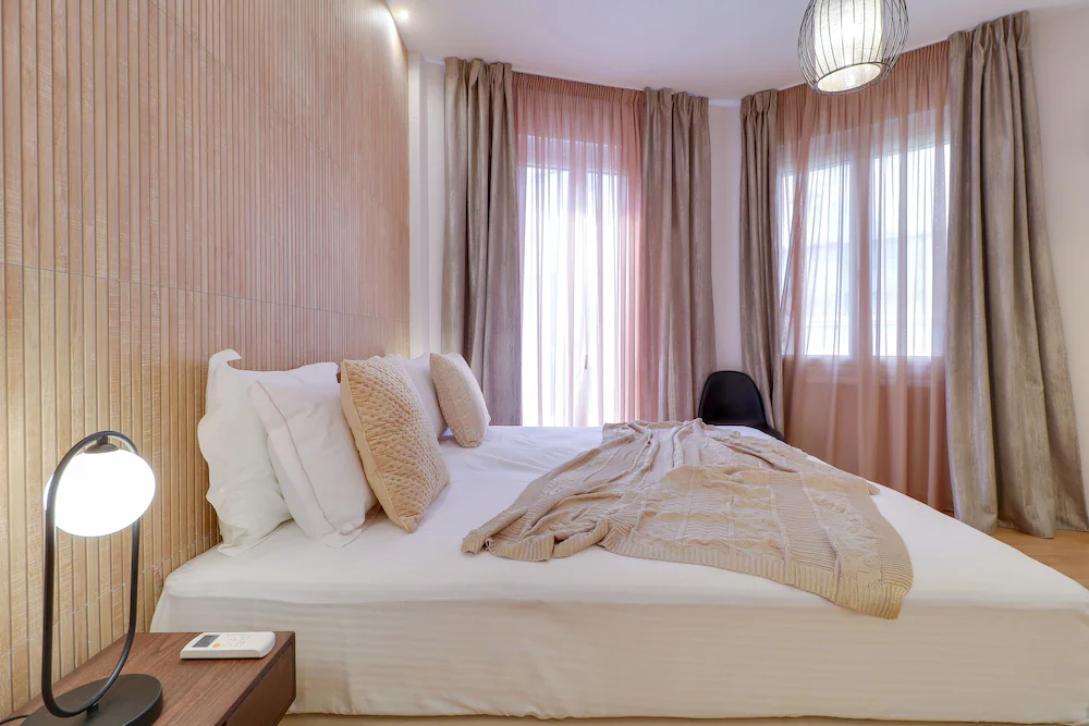 Athinn Residence