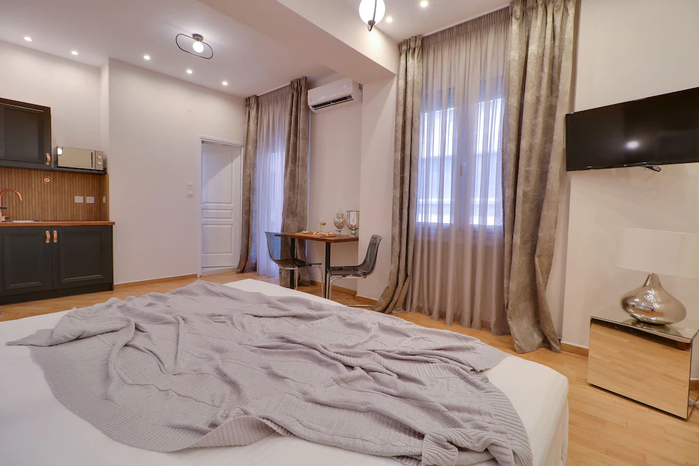 Athinn Residence