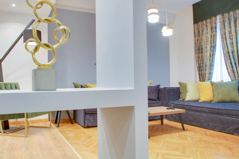 Athinn Residence
