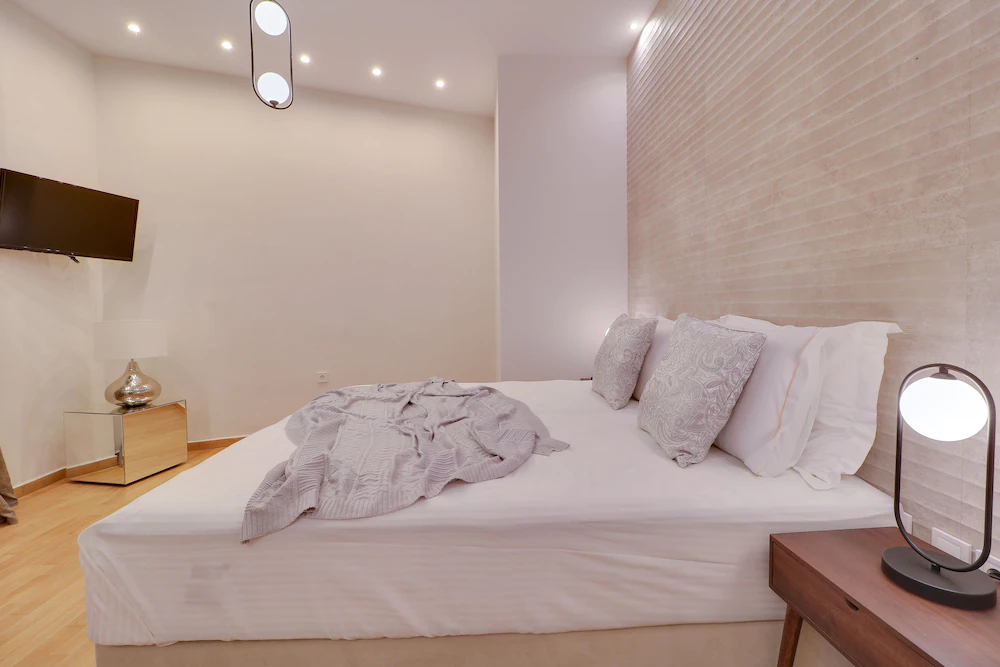 Athinn Residence