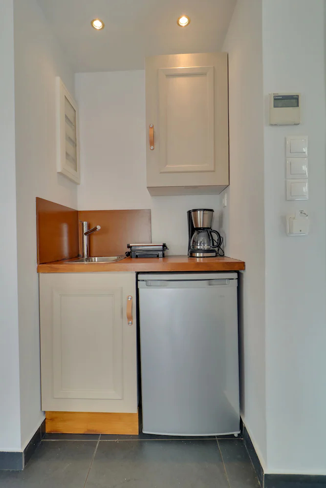 Athinn Residence