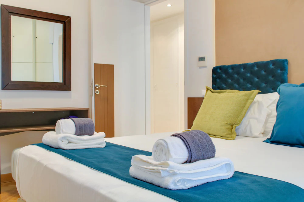 Athinn Residence
