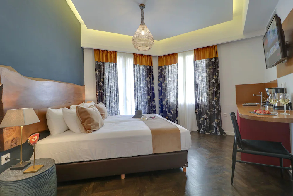Athinn Residence