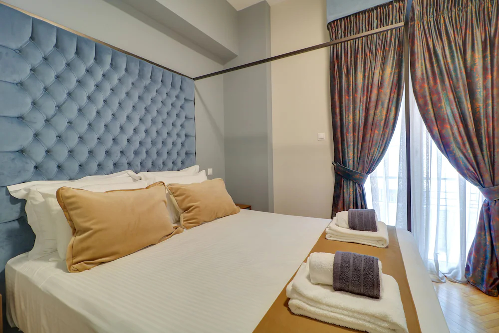 Athinn Residence