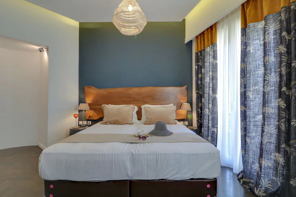 Athinn Residence