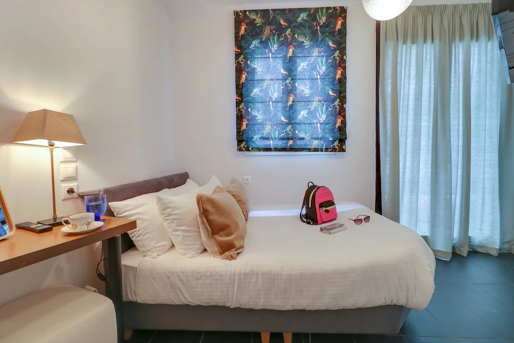 Athinn Residence
