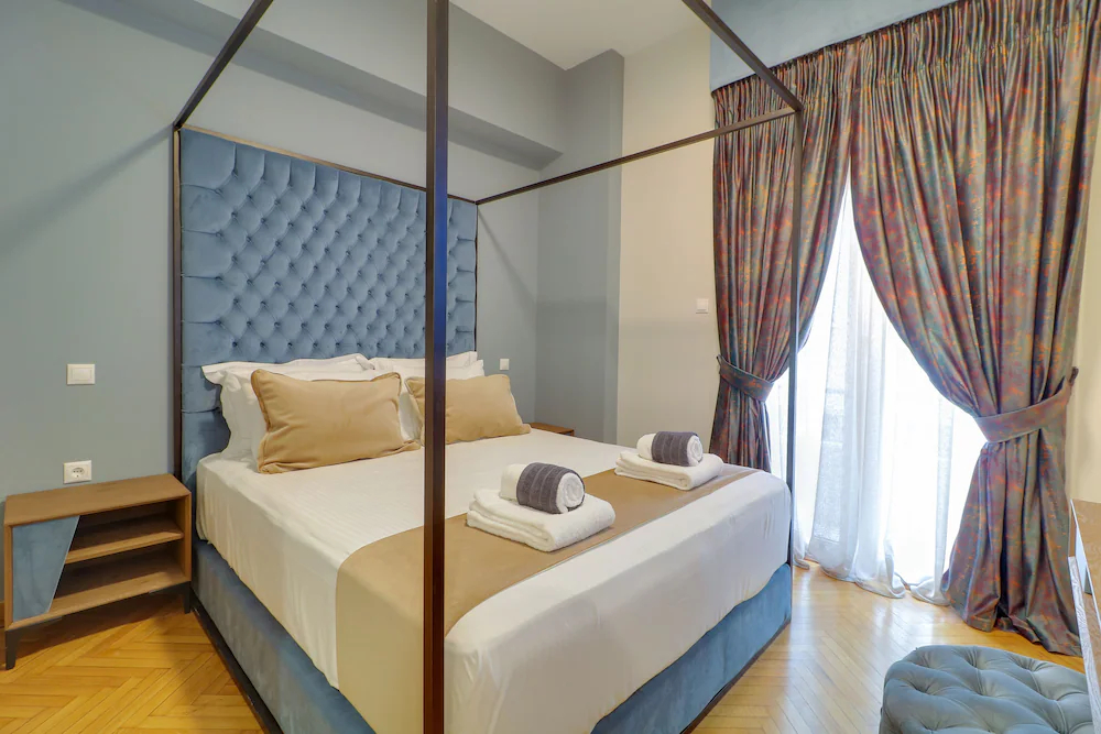 Athinn Residence