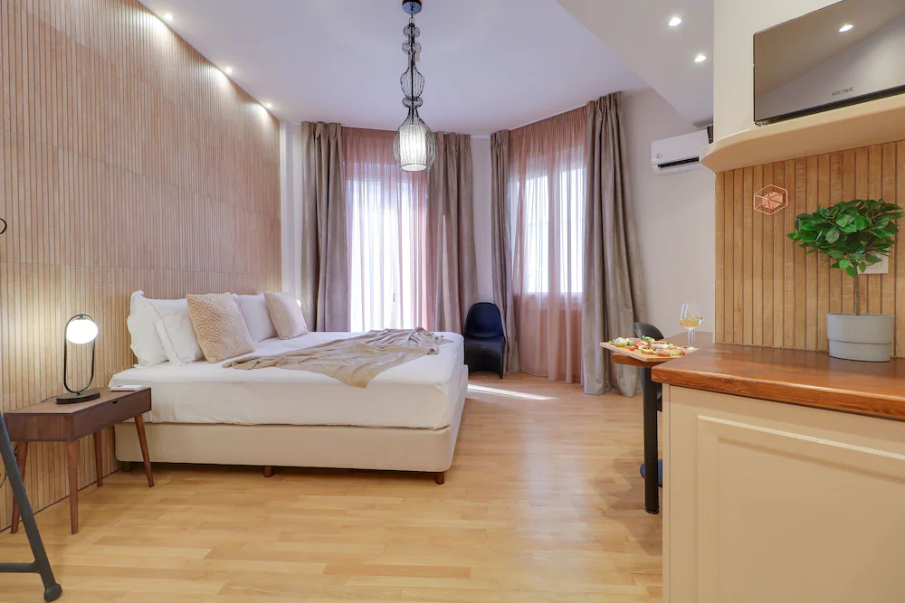 Athinn Residence