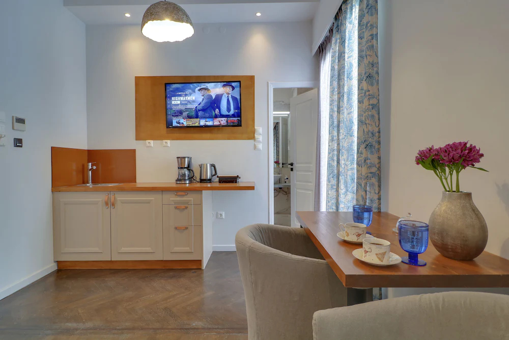 Athinn Residence