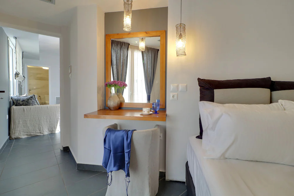 Athinn Residence