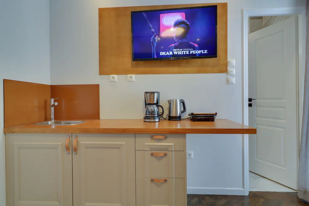 Athinn Residence