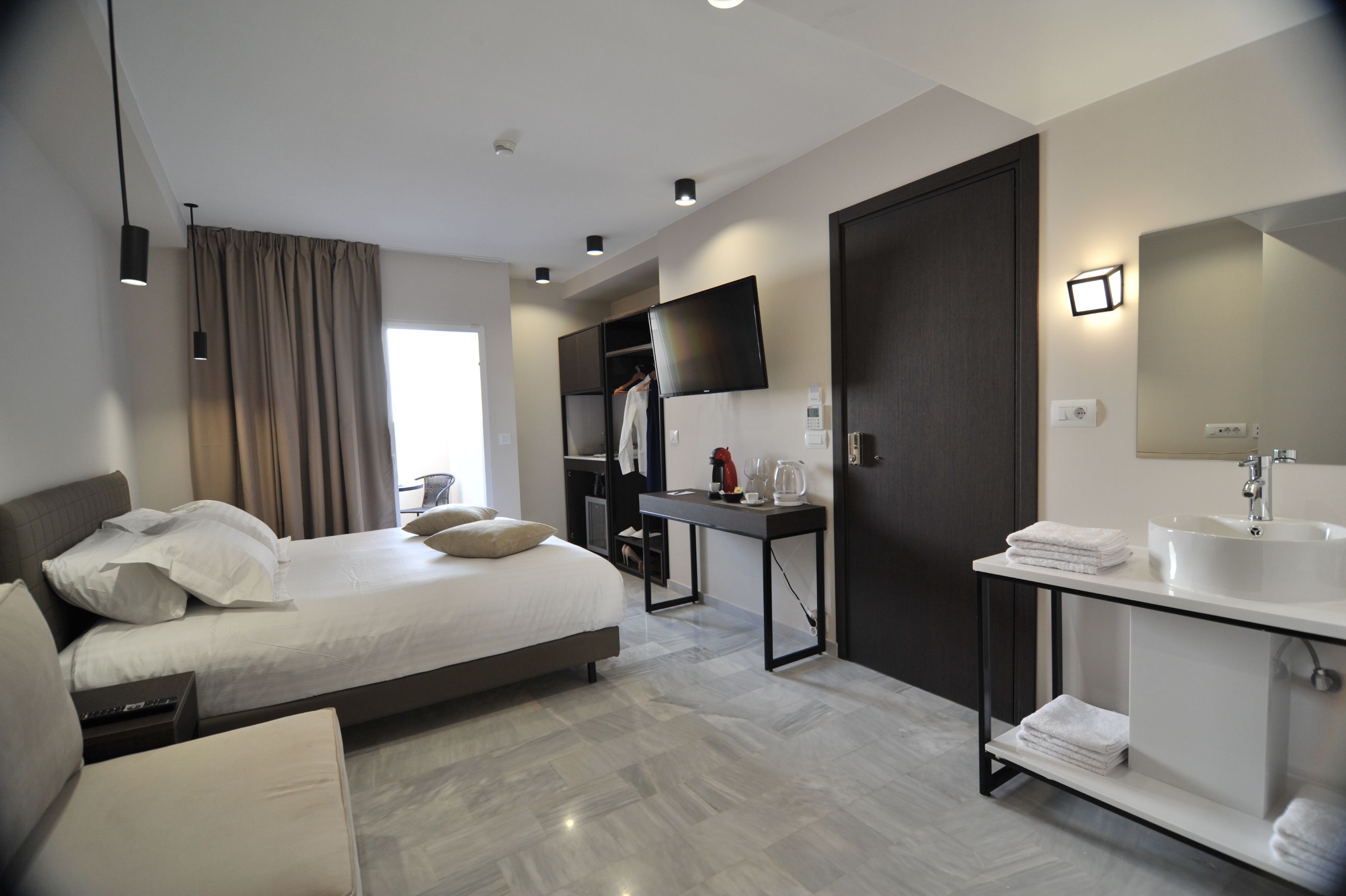 B4B Athens 365 Hotel