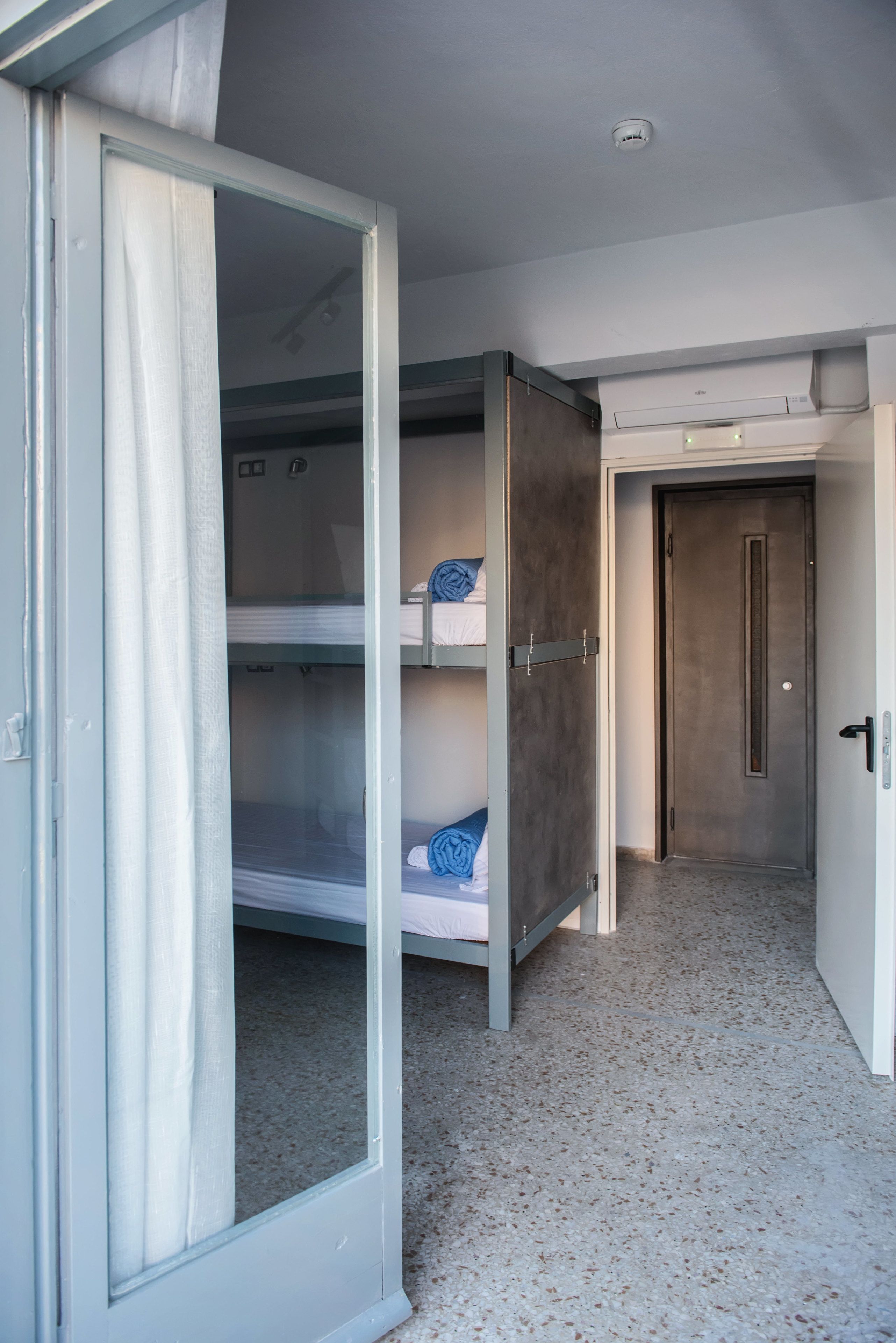 Bedbox Hostel