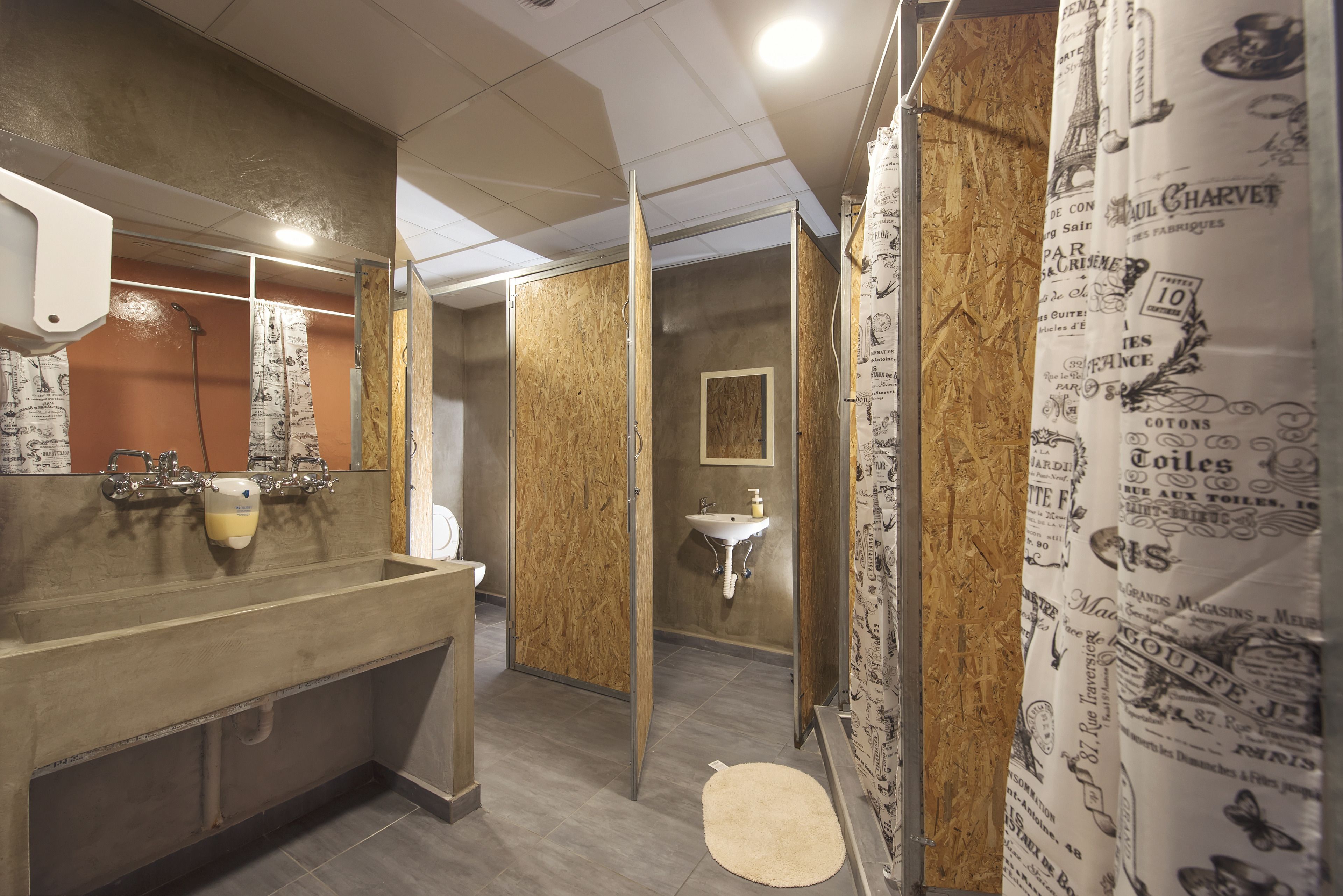 Bedbox Hostel