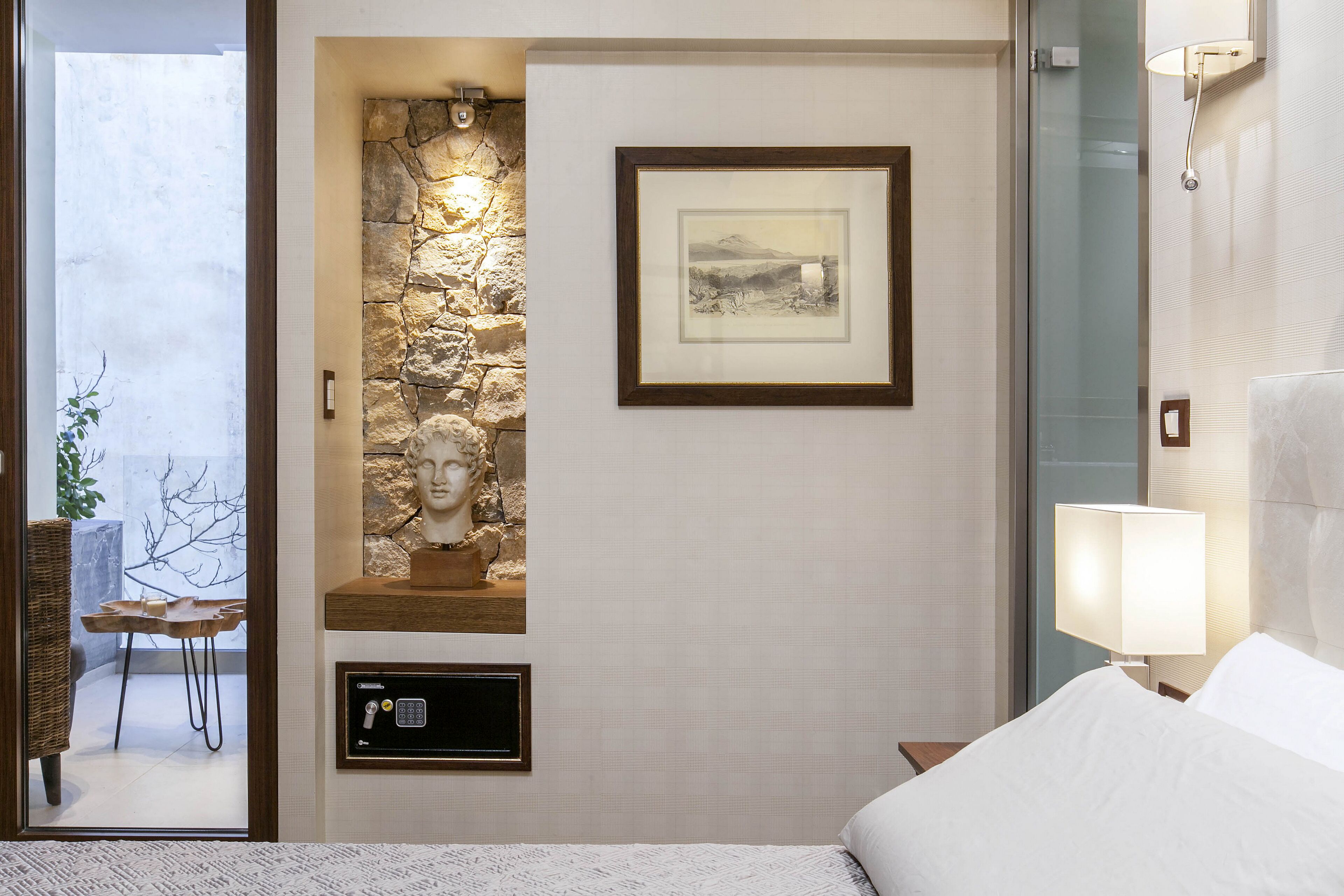 Beverly Suites In Plaka
