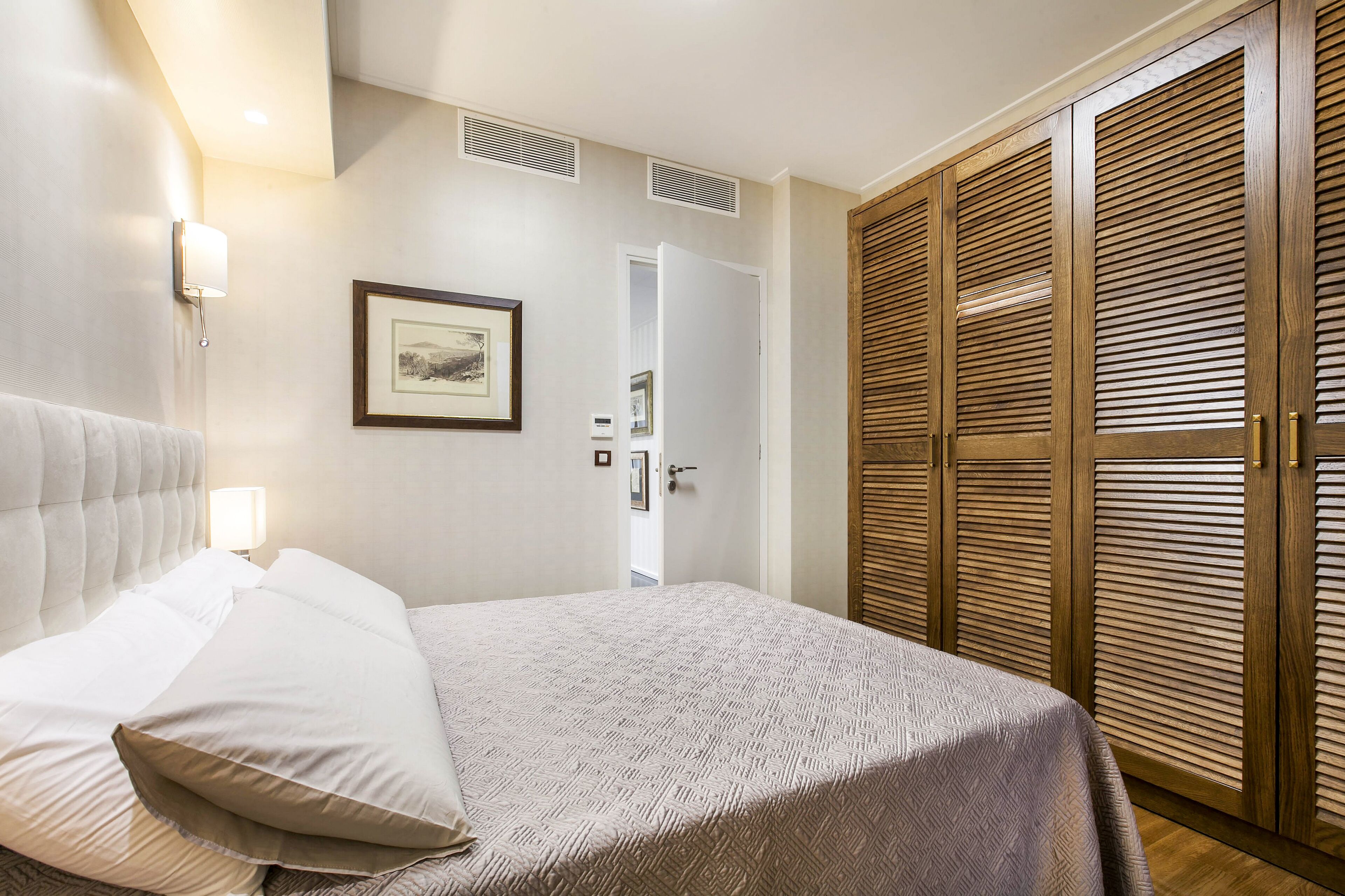 Beverly Suites In Plaka