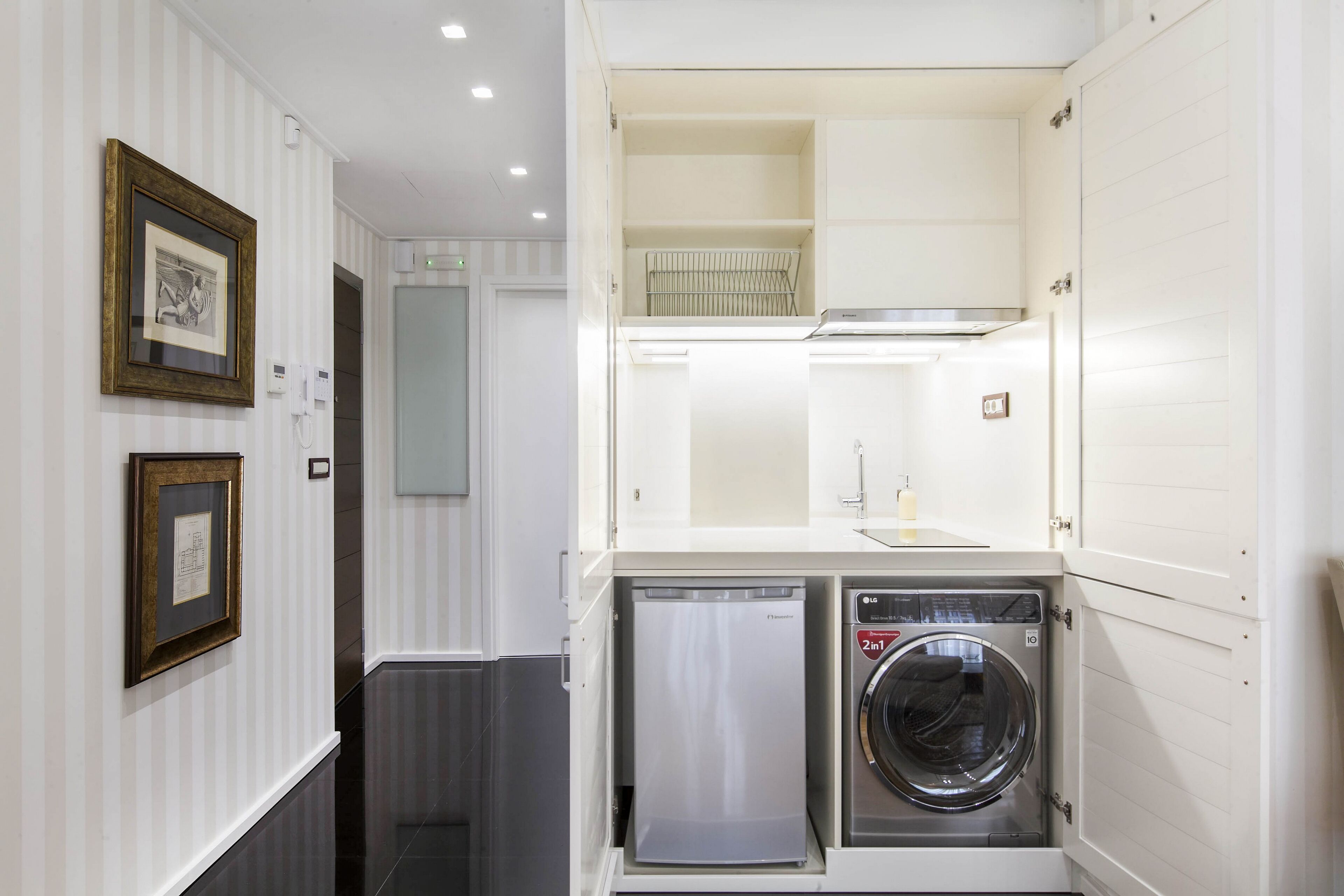 Beverly Suites In Plaka