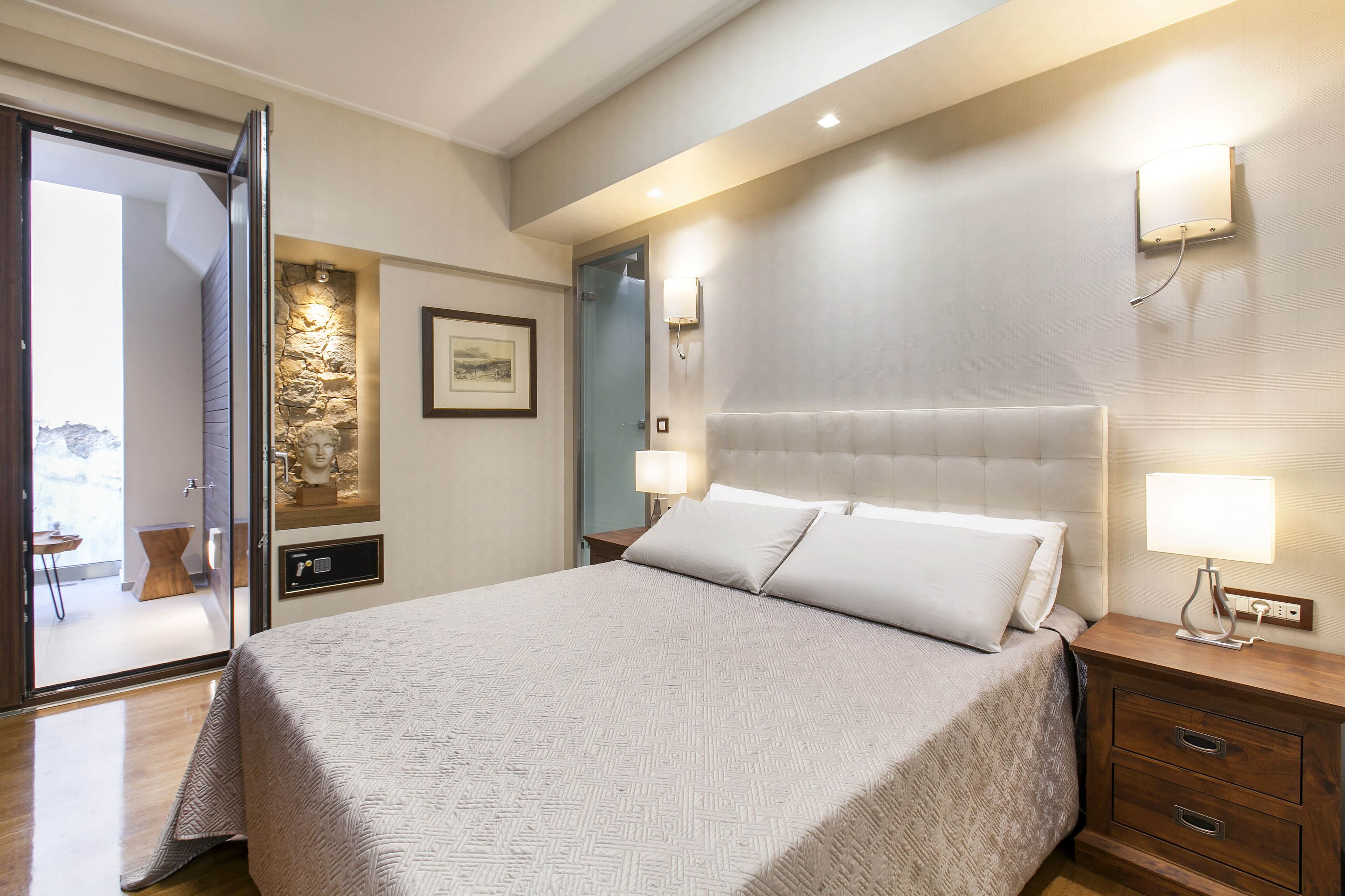 Beverly Suites In Plaka