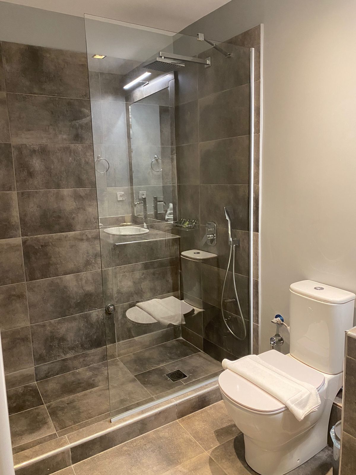 Connect Apartments