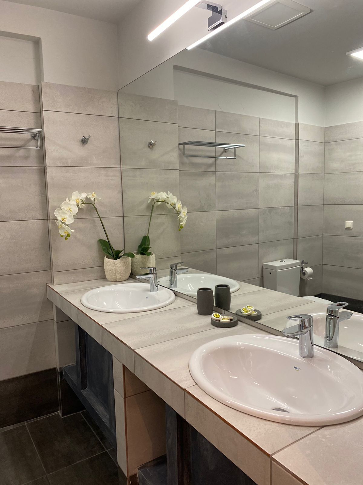 Connect Apartments