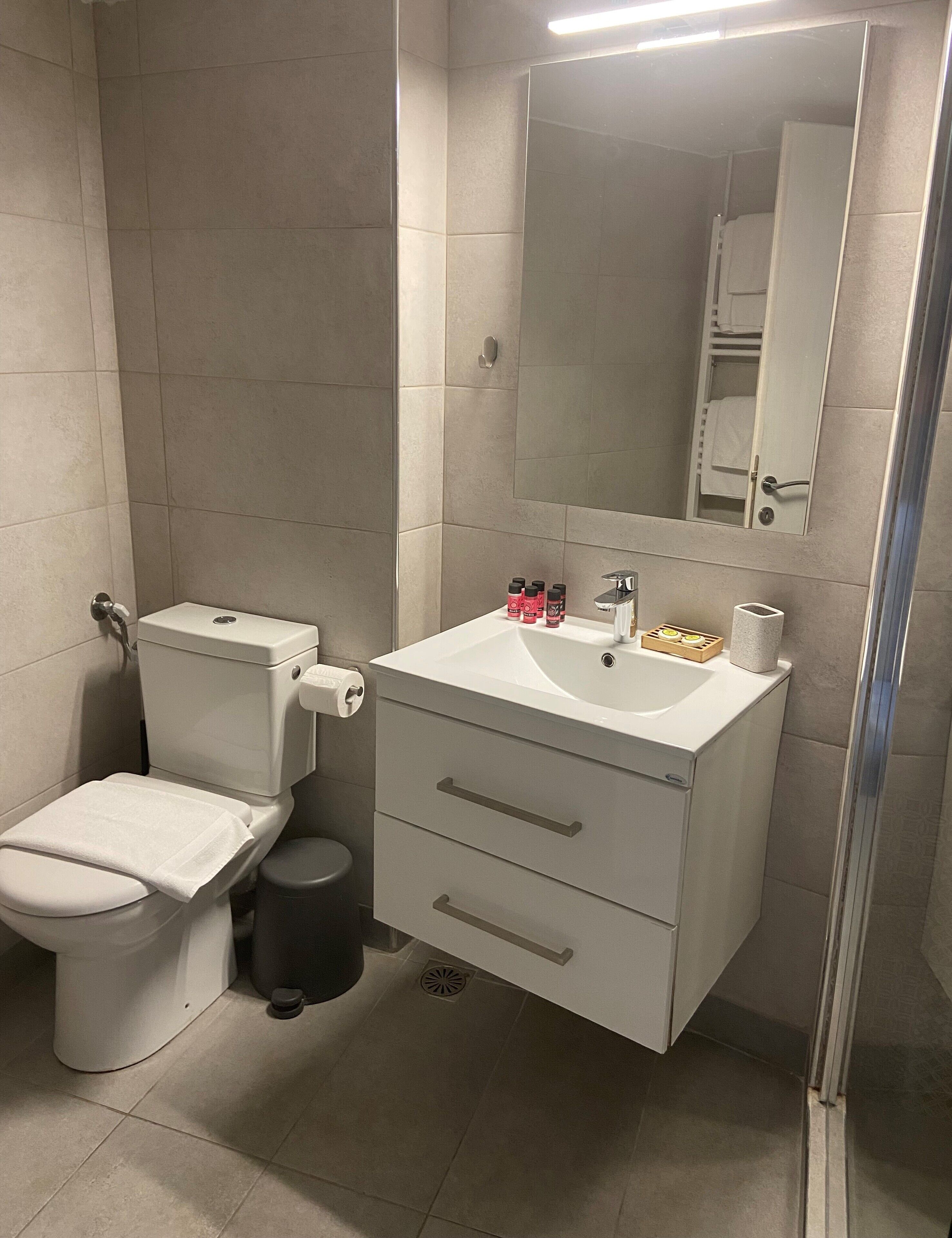 Connect Apartments