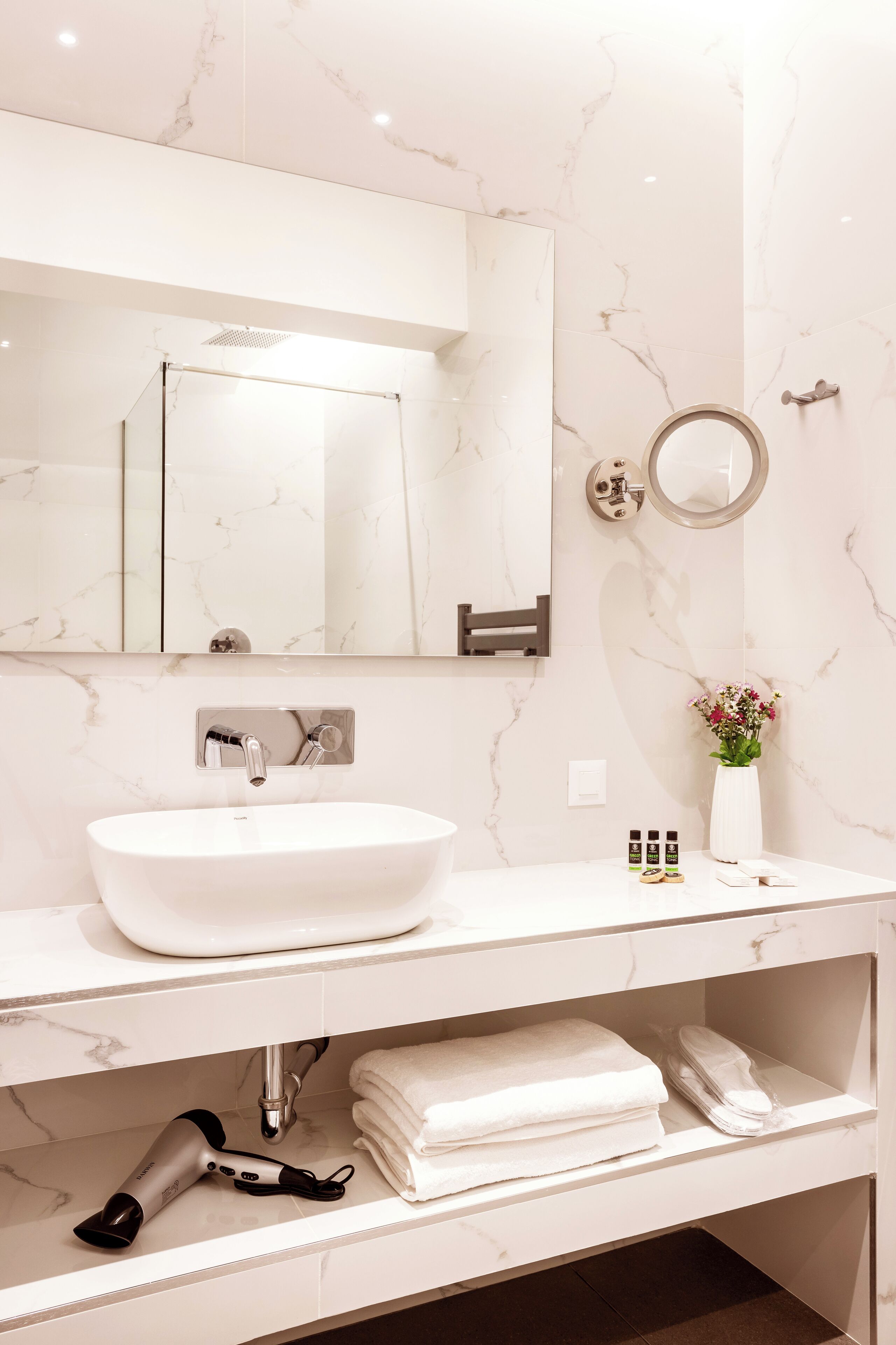 Days City Suites