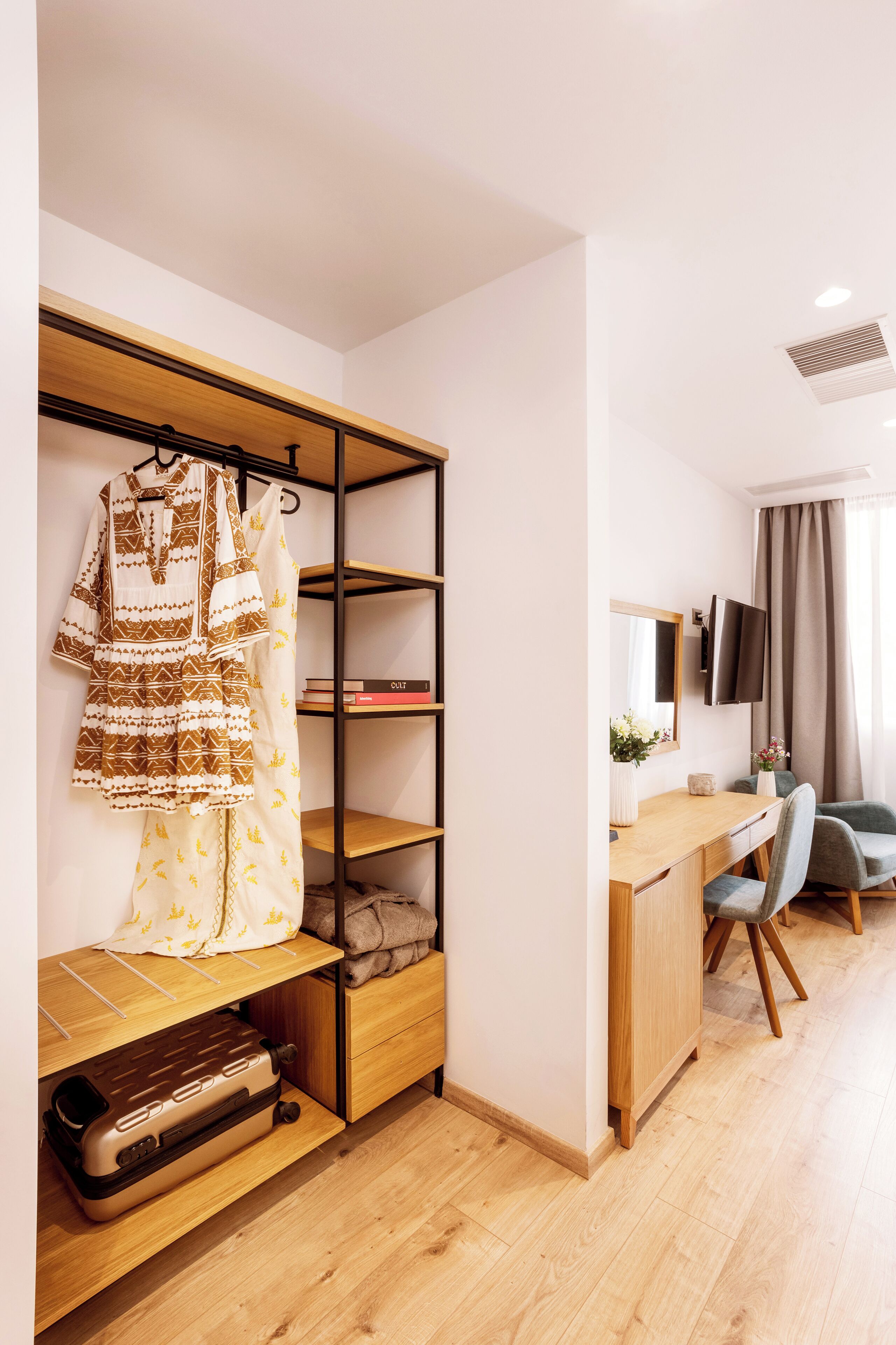 Days City Suites