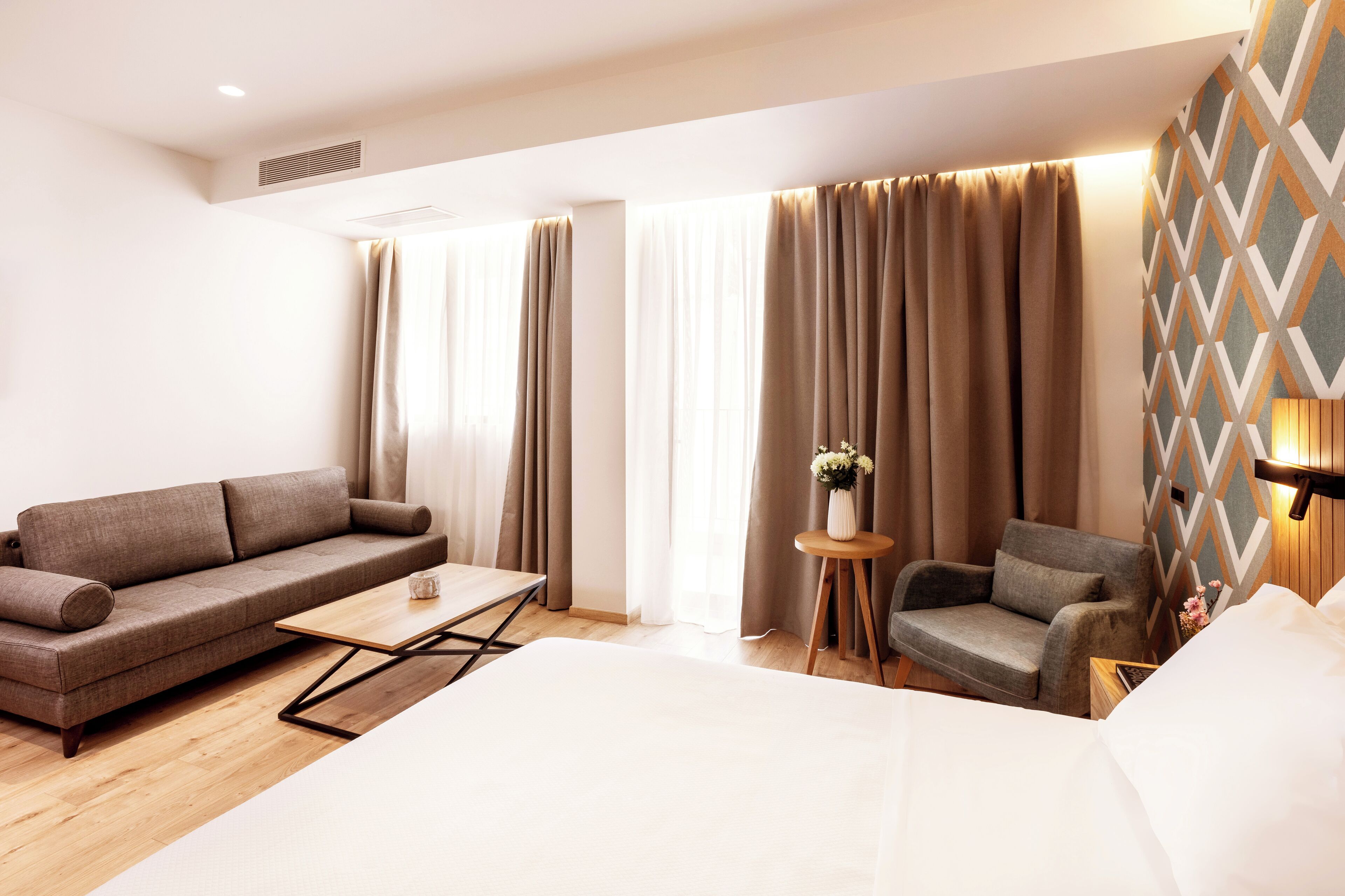 Days City Suites