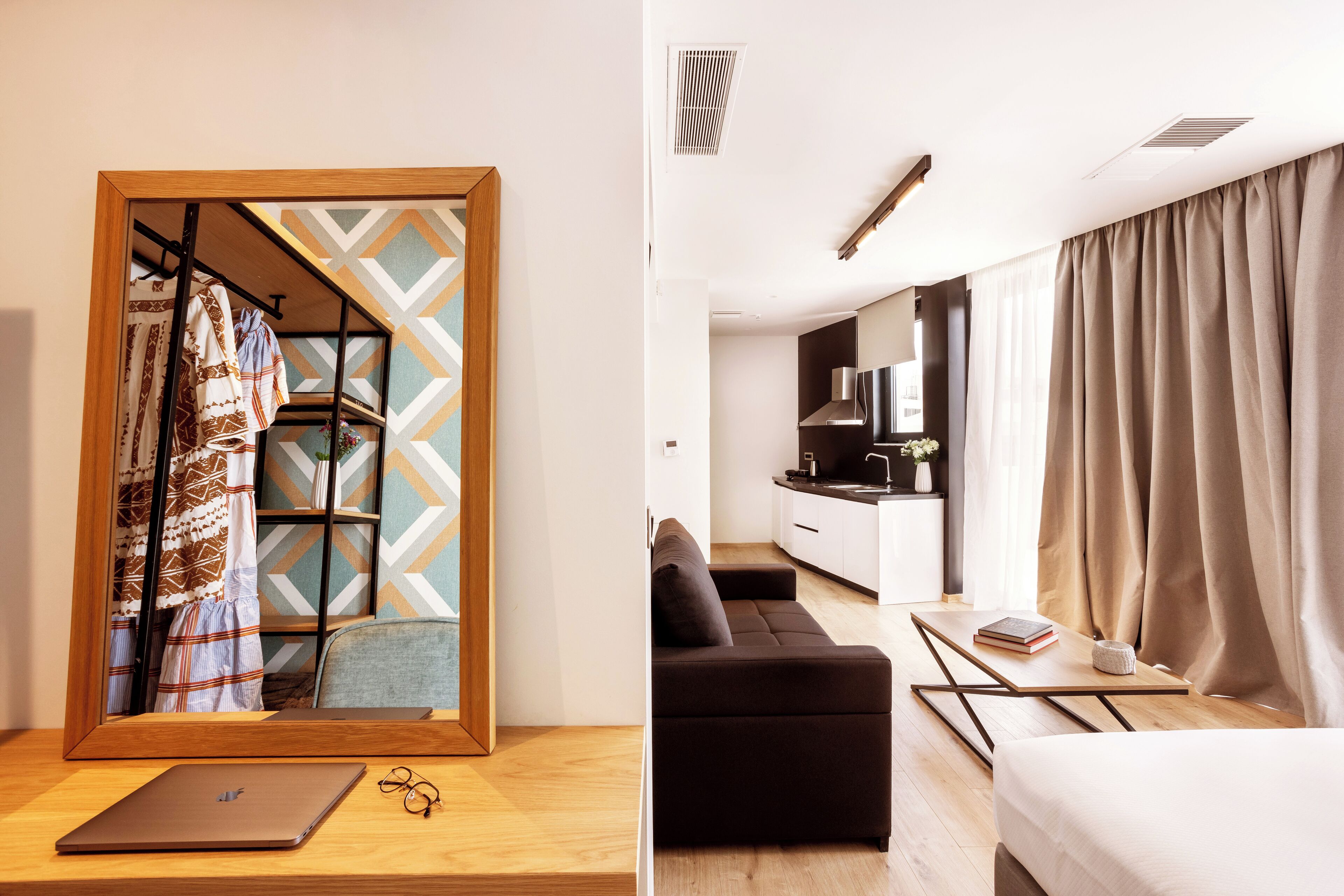 Days City Suites